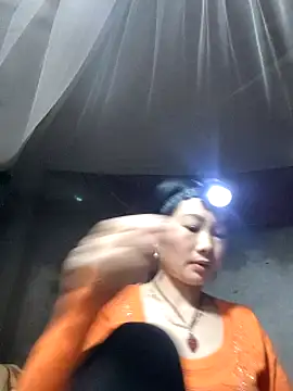 gio-thu - Gio-thu's free webcam