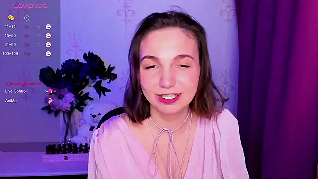 KindHazelHere_ webcam