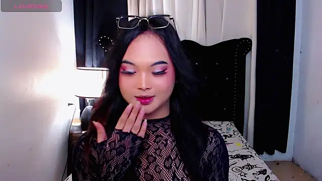 MajesticTransPinayDiva webcam