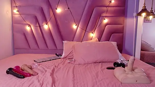 cutepetitee - Cutepetitee's free webcam - UK Sex Cams