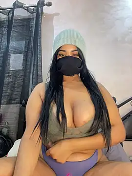 Nabila-hanouna webcam