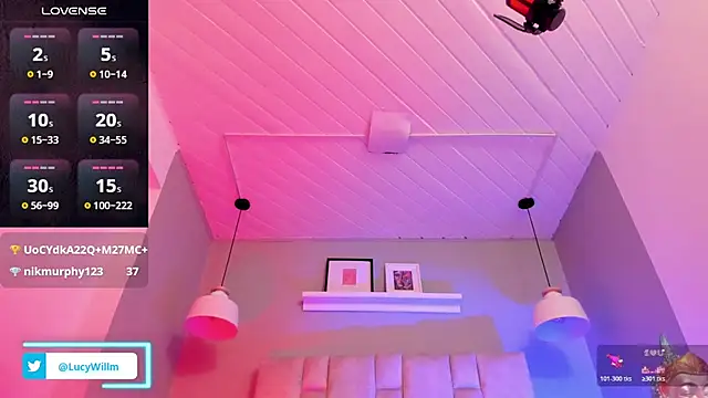 Lucy_Williiams webcam