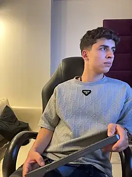 AdrianRinaldi webcam