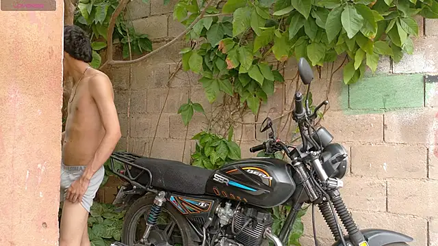 Goodlatinboys2 webcam