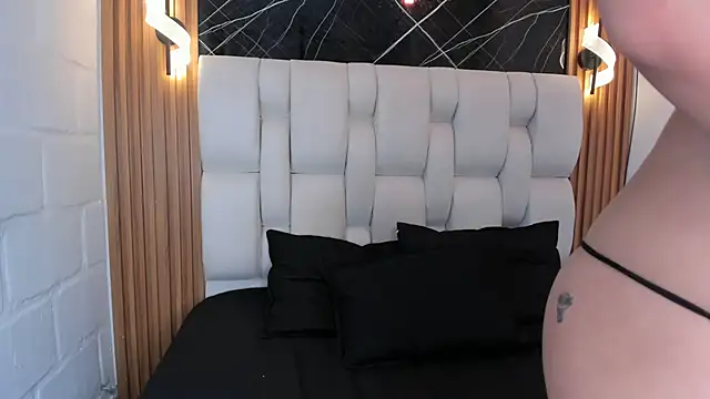 lunaa__dl - Lunaa__dl's free webcam