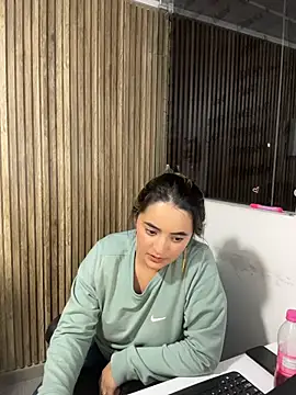 Antonella_Julieta webcam