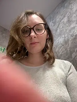 The_Snowwhitee webcam