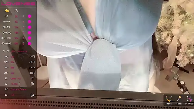 Monica-666888- webcam