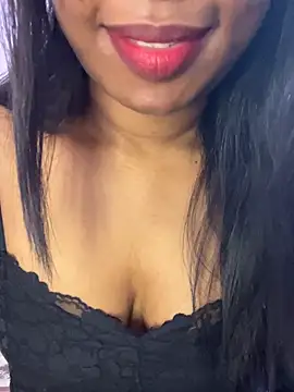 tamil_Aarathi webcam