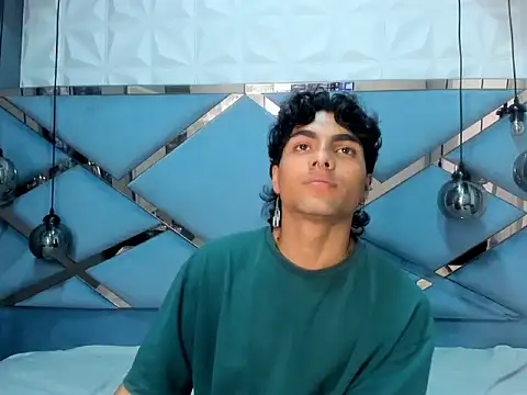 mattfiore - MattFiore's free webcam - UK Sex Cams