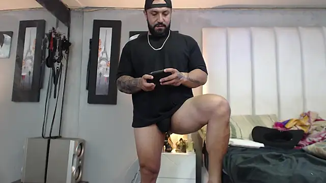 bardock_1 - Bardock_1's free webcam - UK Sex Cams