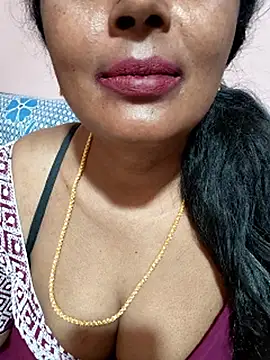 siri_tamiltelugu - Siri_tamiltelugu's free webcam - UK Sex Cams