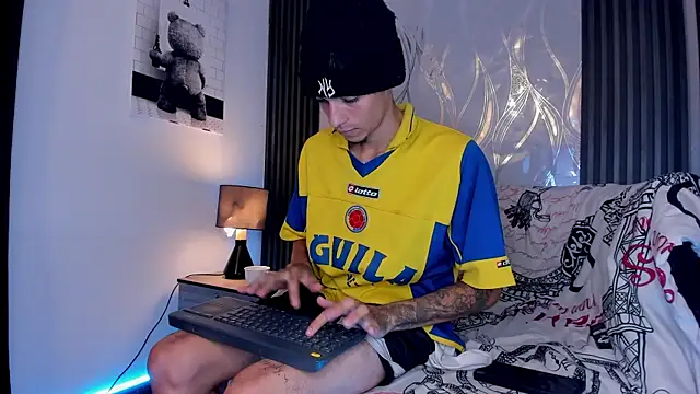 ell_pbc - ELL_PBC's free webcam - UK Sex Cams