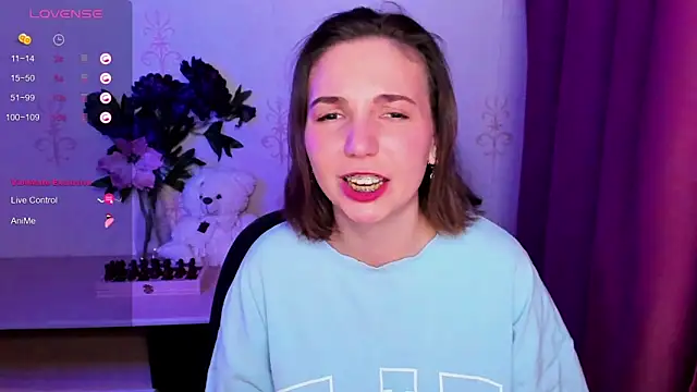 KindHazelHere_ webcam