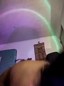 CaticaaSquiirt webcam