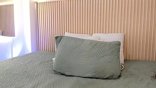 daiana_curly - Daiana_curly's free webcam - UK Sex Cams