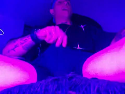 xxxtreme_master7 - Xxxtreme_master7's free webcam - UK Sex Cams