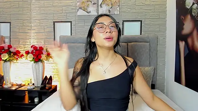 lanarouse - LanaRouse's free webcam - UK Sex Cams