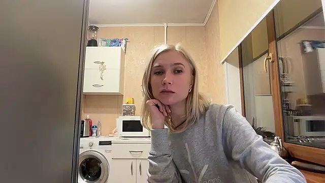 angeljeni - AngelJeni's free webcam - UK Sex Cams