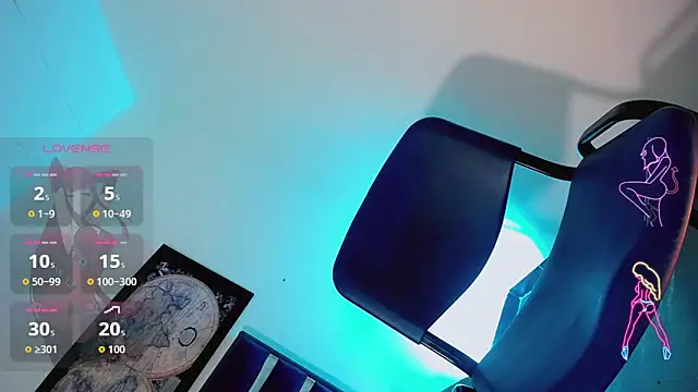 katha_Crawford webcam