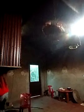 blonde_blg - Blonde_blg's free webcam