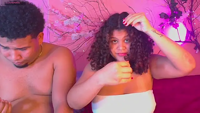 Sasha_and_Luke webcam