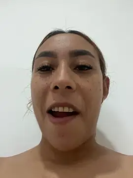 little-engel - Little-Engel's free webcam - UK Sex Cams