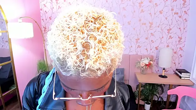 amber-hill - Amber-hill's free webcam - UK Sex Cams