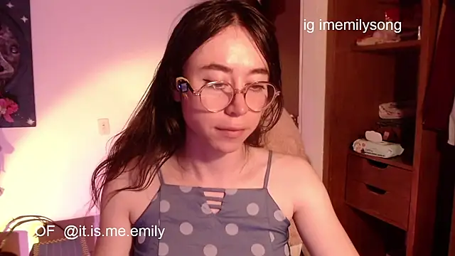 emily_pearl_ - Emily_pearl_'s free webcam - UK Sex Cams