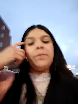 layla-daring - Layla-daring's free webcam - UK Sex Cams