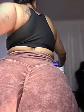 Natural_BIGASS_Nina
