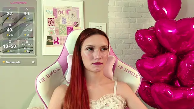 chloesimoon - ChloeSimoon's free webcam - UK Sex Cams