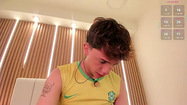 tomy_rox - Tomy_Rox's free webcam - UK Sex Cams