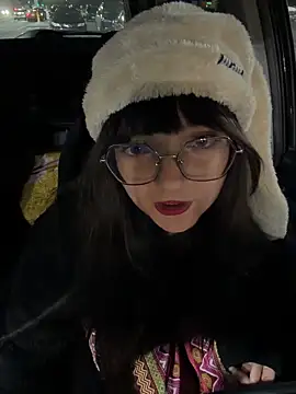 urpuppymoon - Urpuppymoon's free webcam - UK Sex Cams