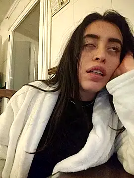 MissNyraSecret webcam