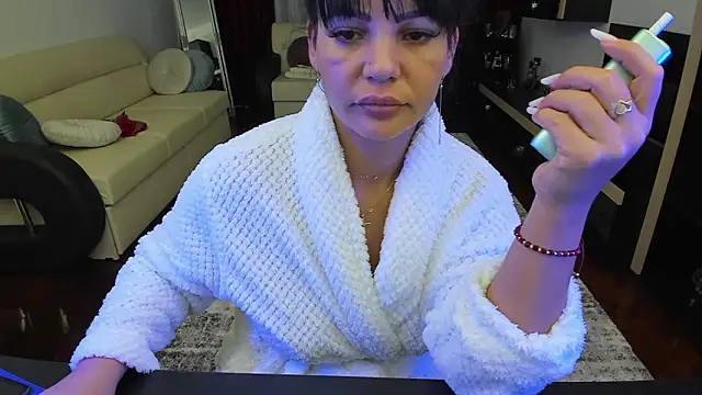 Ella_sweety00 webcam