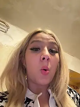 hotamanda01 - Hotamanda01's free webcam - UK Sex Cams