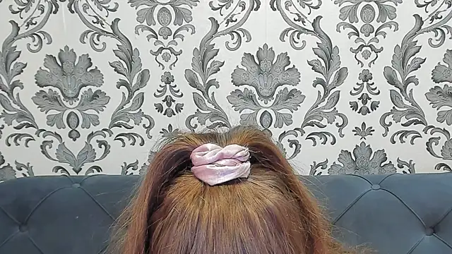 LissaBigTitts webcam