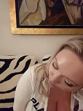 misstitmouseofficial - Misstitmouseofficial's free webcam - UK Sex Cams