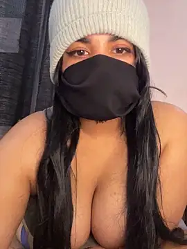 Nabila-hanouna webcam