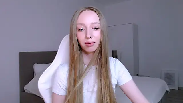 Luna_insniity webcam