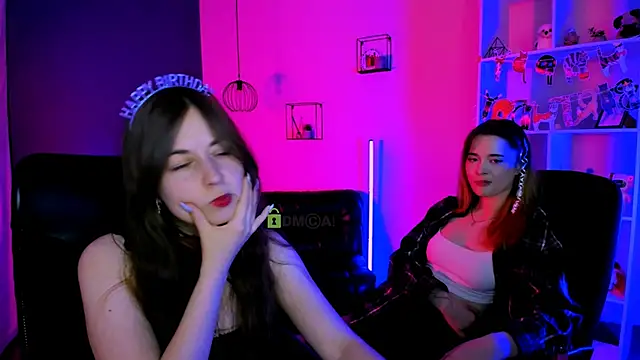 liana_kisses - Liana_kisses's free webcam - UK Sex Cams