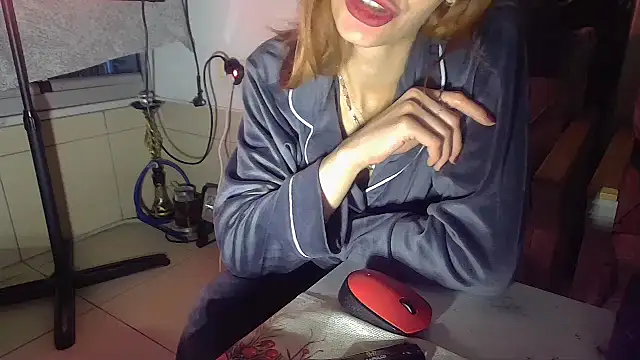 fenalady - FenaLady's free webcam - UK Sex Cams