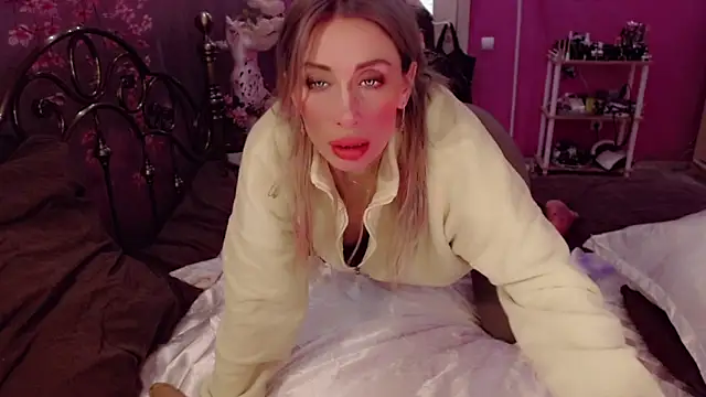 anniegold_ - AnnieGOld_'s free webcam - UK Sex Cams