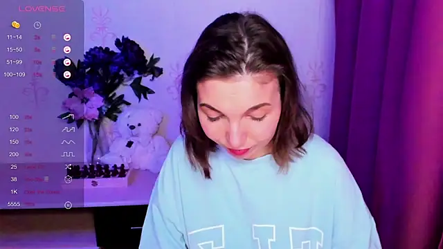 KindHazelHere_ webcam