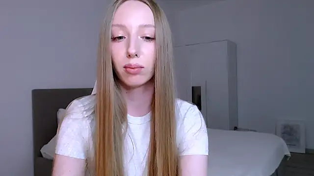 Luna_insniity webcam