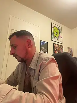 defbond420 (M young) - enlever la chemise =P=P