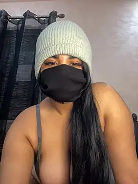 Nabila-hanouna webcam