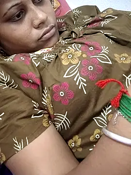 sweetqueen143 webcam