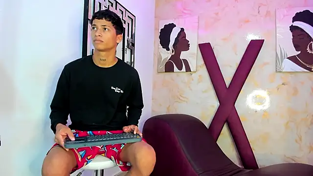 empire_boys1 - EMPIRE_BOYS1's free webcam